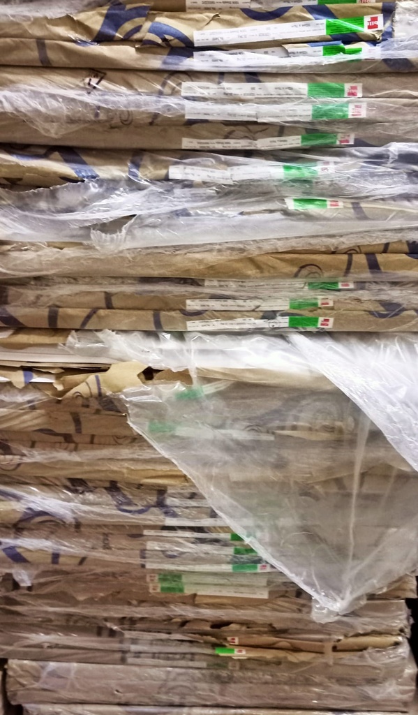 Gloss Art Card 30x40 300 Gsm 23.3 Kg-Pack of 100