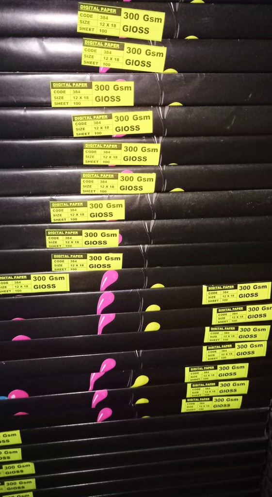 12X18 300 Gsm Gloss 8.4 Kg-Pack Of 200