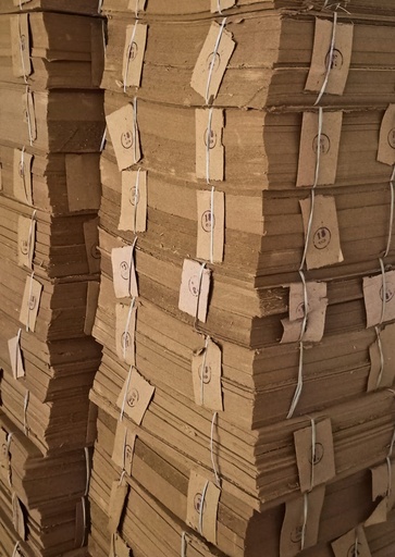 [P1972] Central India Board Yellow 18x23 18 Ounce-1 Bundle 